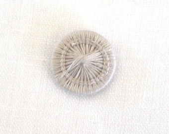Laundry buttons ~ twist buttons ~ beige diameter 15 mm ~ 10 pcs./ pack ~ buttons