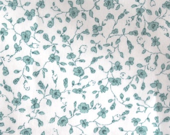 R - Tela de algodón Ökotex ~ flores dispersas verdes ~ Serie flores Florencia
