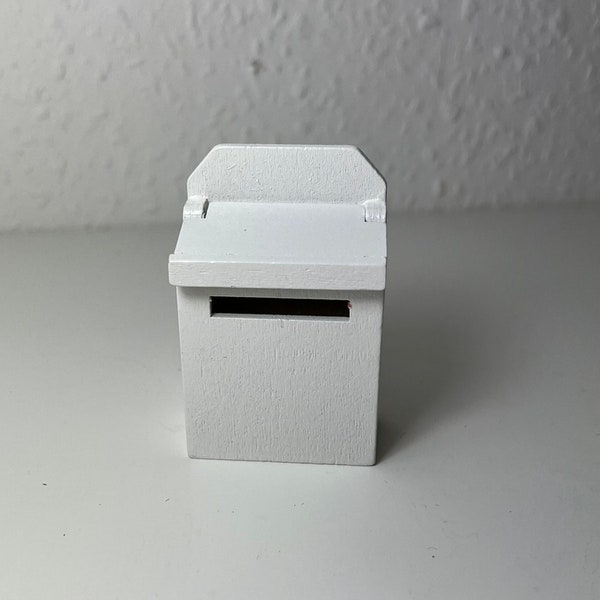Briefkasten aus Holz für Wichteltüre Miniatur
