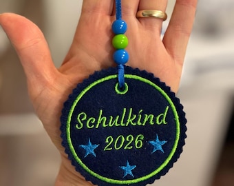 Personalisierter Anhänger zur Einschulung zum Befestigen an der Schultüte Schulranzen Tornister Schulkind 2026