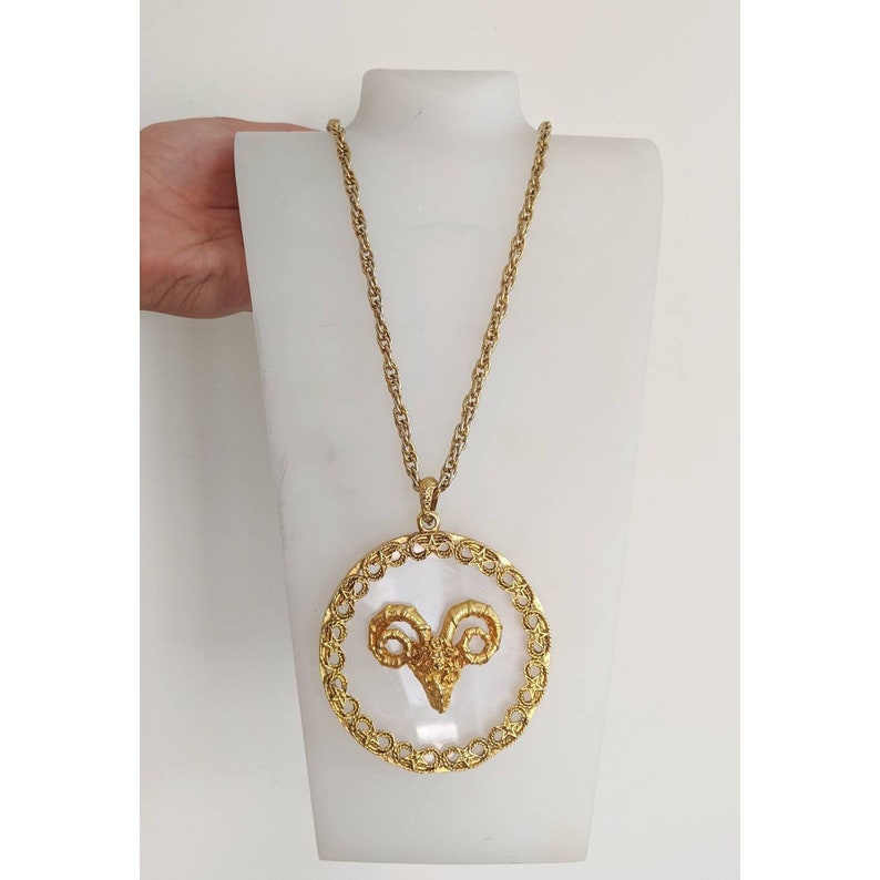 Vintage Goldtone Lucite late 1960s early 1970s Zodiac Pendant Necklace