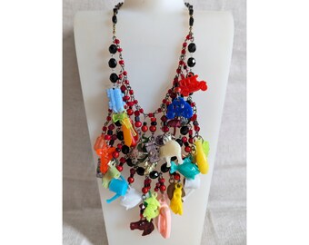 Collar de dos niveles con dije vintage