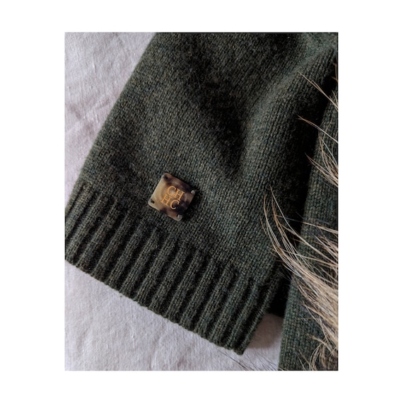 Vintage Carolina Herrera Wool and Cashmere Sweater - image 7