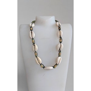 Vintage Cowrie Shell Beach Necklace