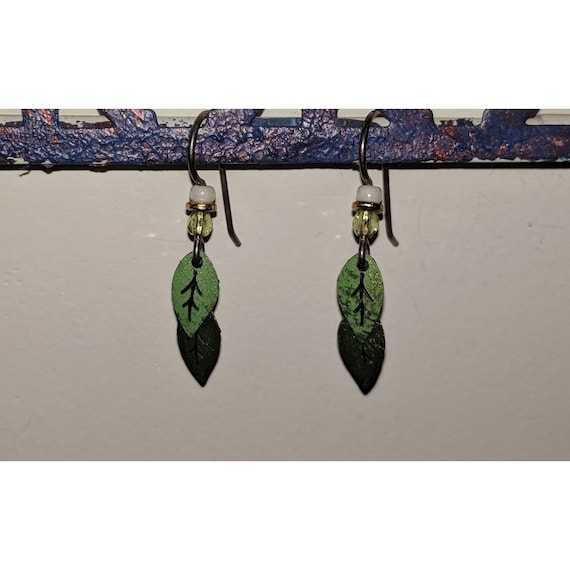 Vintage Dangle Leaf Earrings - image 1