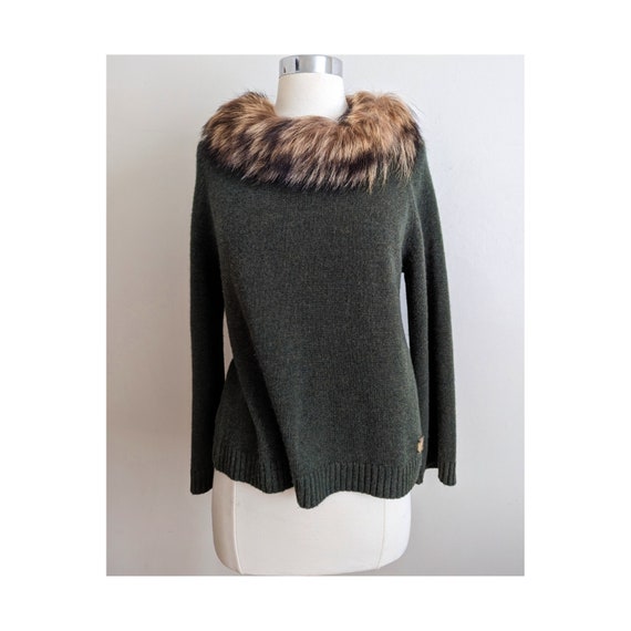 Vintage Carolina Herrera Wool and Cashmere Sweater - image 10