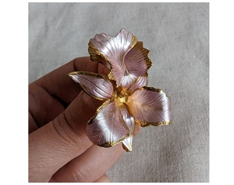 Vintage Metal Pink Flower Brooch