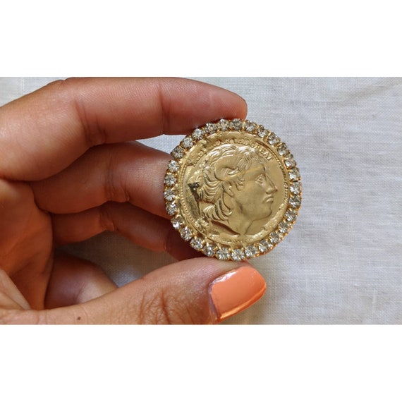 Vintage Goldtone Alexander Athena Great Pin w/ Rh… - image 1