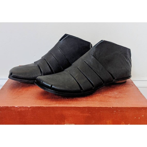 Vintage Handmade CYDWOQ Sandals