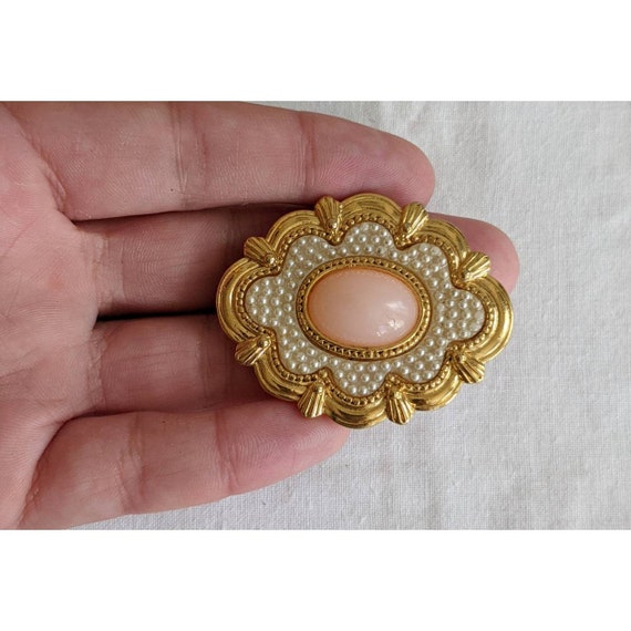 Vintage Goldtone Brooch - image 3