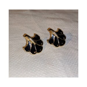 Vintage Art Deco Style Screw Back Earrings