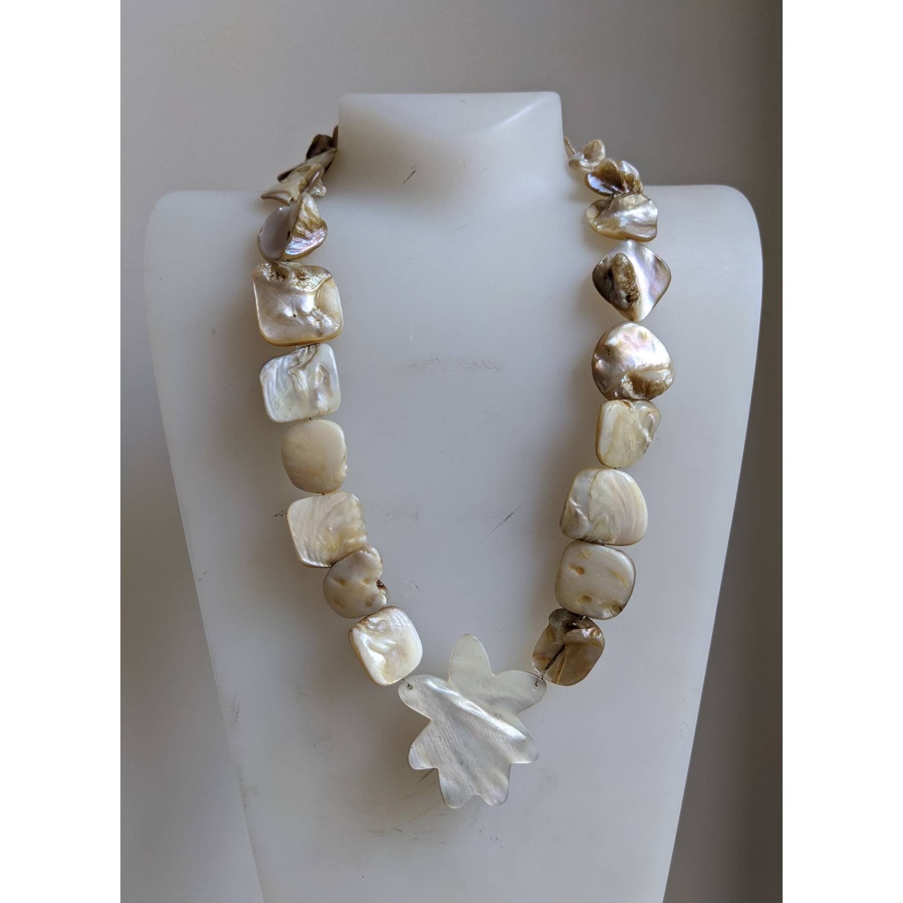 Vintage Mother of Pearl Strand Necklace - Etsy