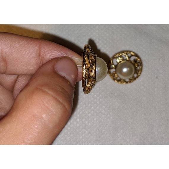 Vintage Goldtone Screw Back Earrings - image 4