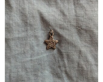 Vintage Mini Star Charm // Pendant