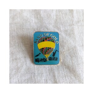Vintage &quot;Band of Gold&quot; Hot Air Balloon Pinback Pin