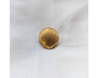 Vintage Signed Shell Pin