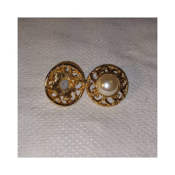 Vintage Goldtone Screw Back Earrings - image 5
