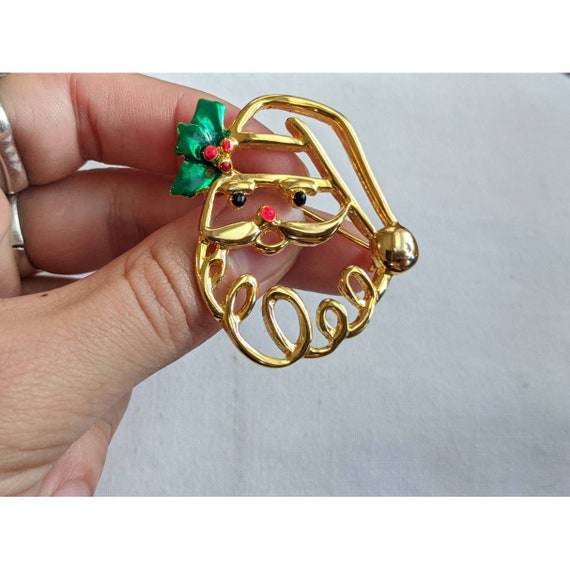 Vintage Goldtone Santa Claus Christmas Brooch - image 1