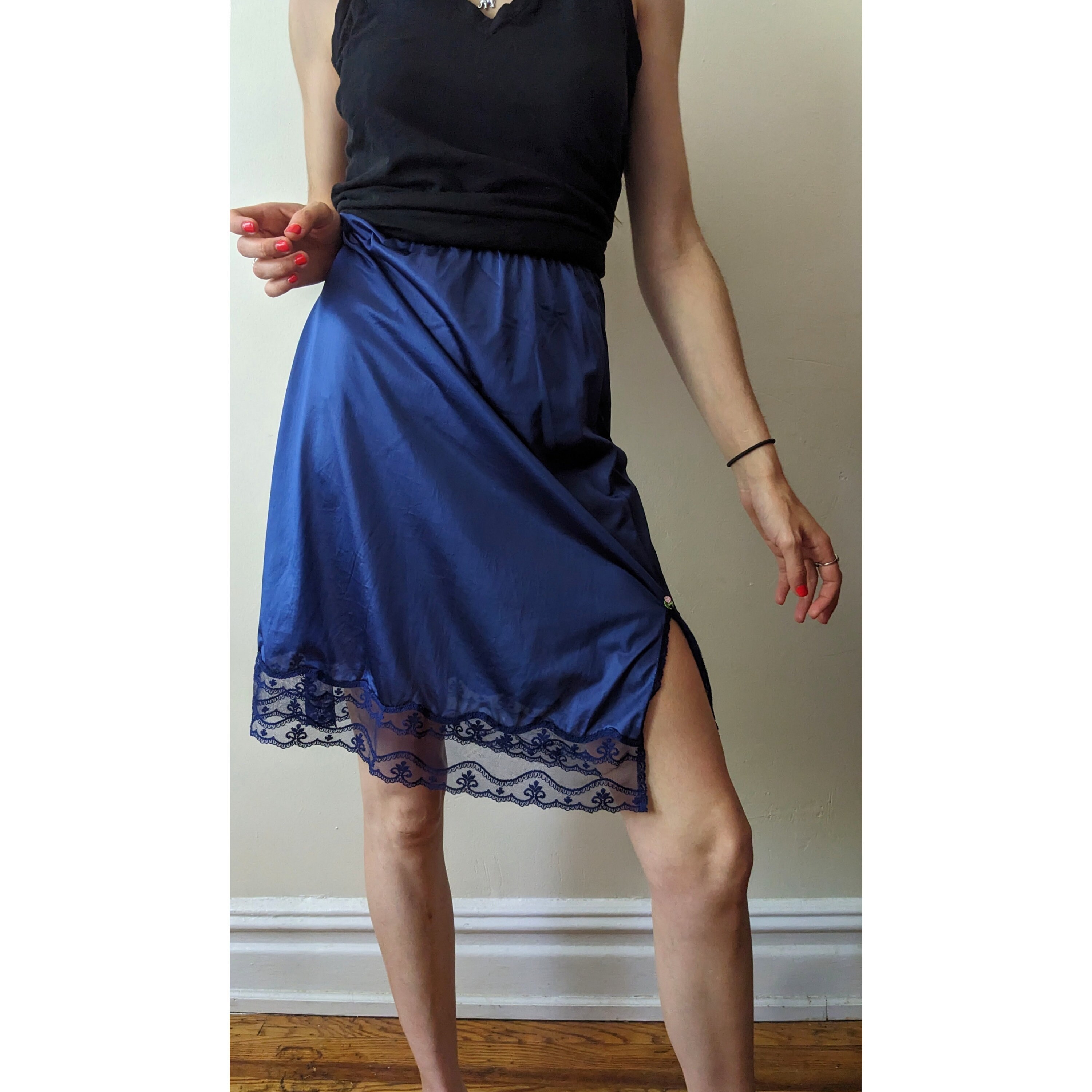 2907 Navy Blue Lace Cropped Top & Slit Skirt