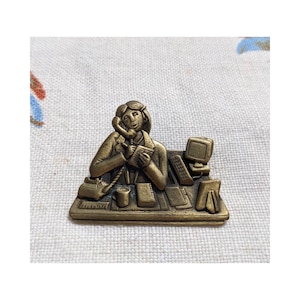Vintage JJ Jonette Brooch Pin