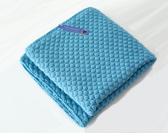 große Babydecke aus weicher Wolle (Merino) mit Seemannsnoppen Muster in hellblau 80 x 100 cm/ merino wool baby blanket knit