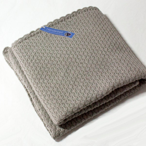 leichte Babydecke aus feiner Wolle ( Merino) in graubraun/ taupe / merinowoll babyblanket