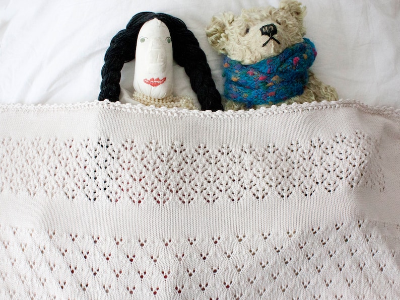 Geburt & Taufe Babydecke aus weicher Wolle Merino mit Größen und Farbwahl personalisierbar mit Namen Bild 5