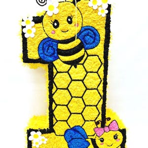 Beehive piñata, Piñata de abejitas, First year piñata
