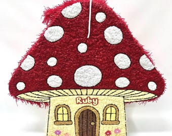 Custom piñatas/Personalized piñatas