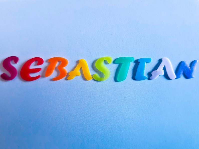 Regenbogen Wachs-Buchstaben Zahlen Bild 1