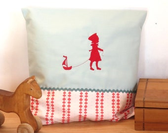 Embroidered cushion cover organic cotton GOTS 30x30 / 40 x 40 cm maritime paper cut "sailor girl"