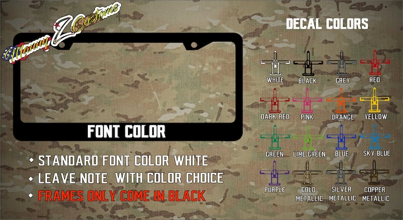 Puede incluir: Un marco de matr&iacute;cula negro con una fuente blanca que dice "Zoome Customs". La imagen muestra una variedad de colores de calcoman&iacute;as y colores de fuente disponibles para la personalizaci&oacute;n. El color de fuente est&aacute;ndar es blanco. El texto tambi&eacute;n indica que los marcos solo vienen en negro.