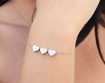 Bracelet coeur en argent sterling Bracelet coeur délicat Bracelet petit coeur Cadeau de demoiselle d'honneur Bijoux minimaliste Bracelet initial