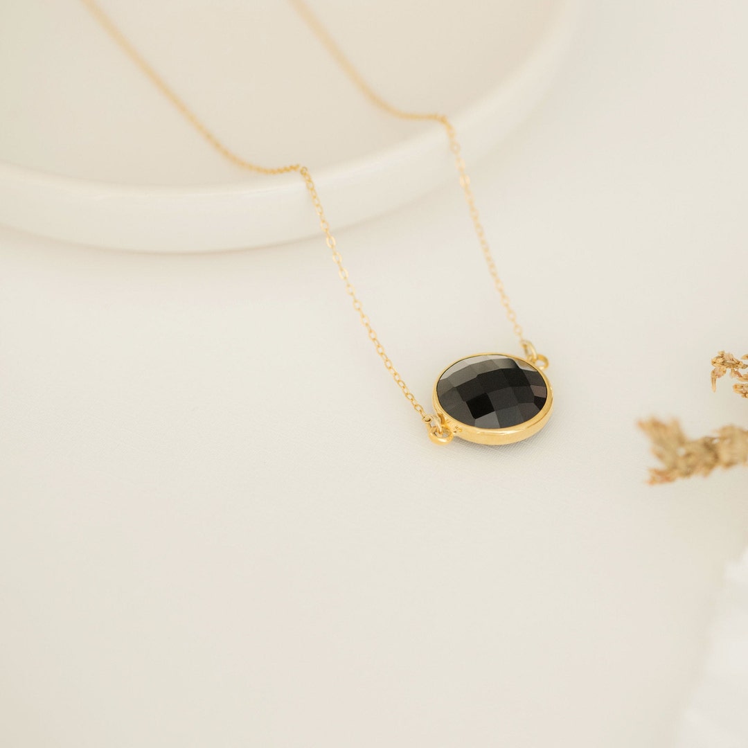 繊細なブラックペンダントネックレス：スターリングシルバーのミニマ