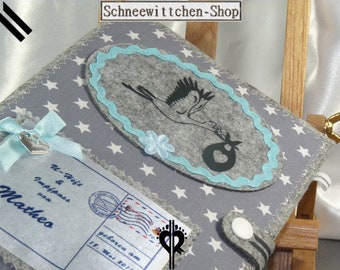U-Heft Hülle mit Klapperstorch - Hellblau mit Postkarten Button | Impfpass Schutzhülle Umschlag Schwanger Geburt Baby Uheft
