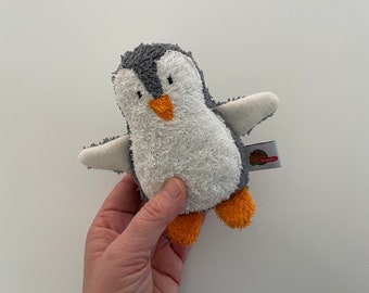 Mini-Pinguin als Kuscheltier oder Rassel