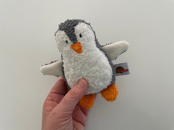 Mini-Pinguin als Kuscheltier oder Rassel -  France