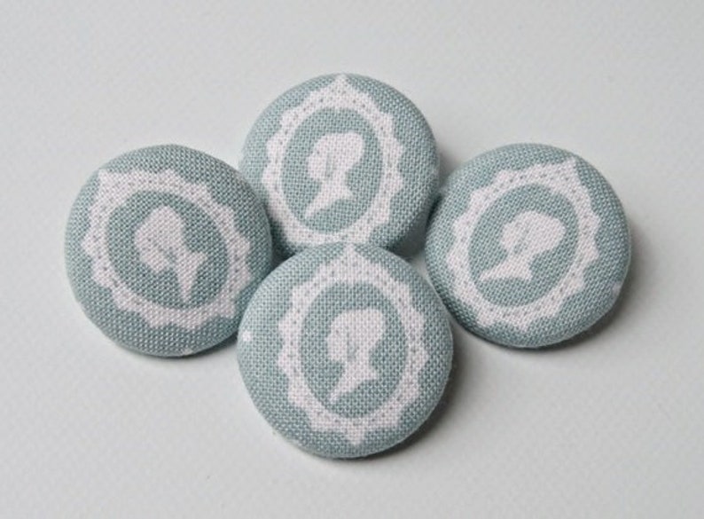 4 fabric Buttons 23 mm ornament Nostalgia image 1