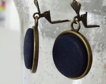 Ohrhänger Stoffknopf dunkelblau