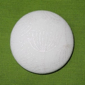Botão de tecido 38 mm XL "Madrepérola Dandelion"