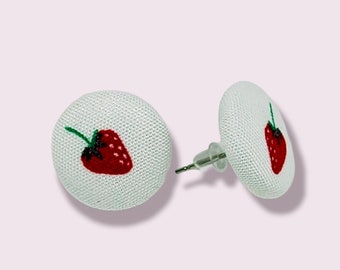 Ohrstecker Stoffknopf Mini-Erdbeeren
