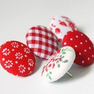 5 pin pins with fabric buttons Red mix image 3