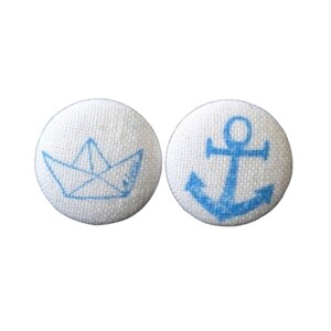 Ear stud stof knop &quot;Anchor & Paper Boat&quot;