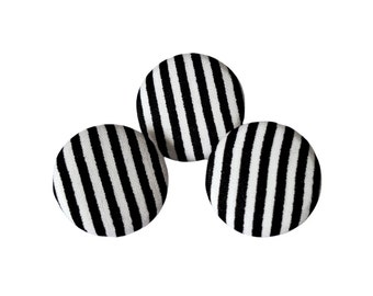 3 fabric buttons stripes black