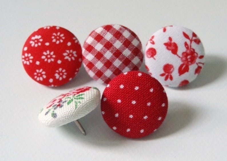 5 pin pins with fabric buttons Red mix image 1