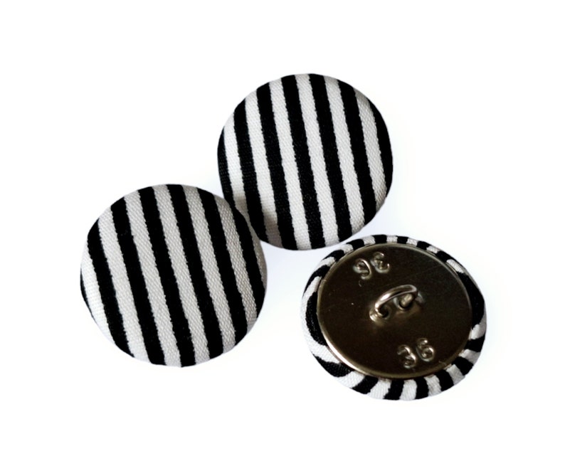3 fabric buttons stripes black image 4