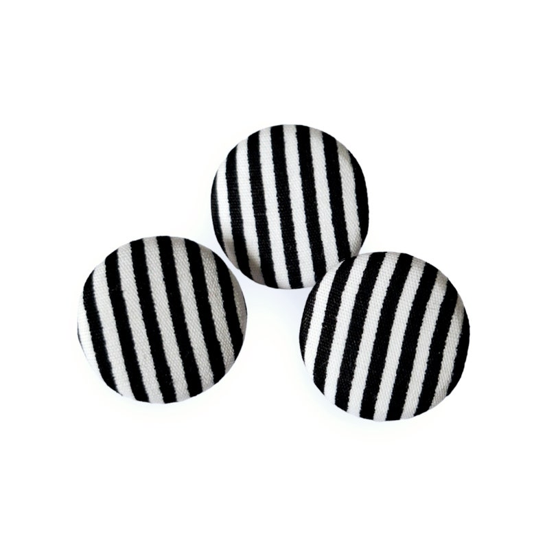 3 fabric buttons stripes black image 2