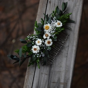 Boho Dried and Preserved Flower Hair Comb, Wild Meadow Dried Flower Hair Comb,  Rustic Country Dried Flower Hair Comb, Green  Hair Comb
