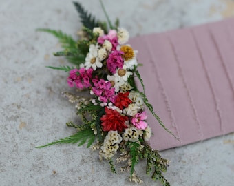 Rustikales Hochzeitsknopfloch, Wald getrockneter Boutonniere, Weinlese- oder Landhochzeit, getrocknete Blumen-Pflegerknopfloch