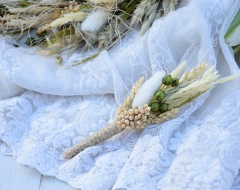 Rustic wedding buttonhole, Woodland dried boutonniere, Vintage or country wedding, Dried Flower Grooms Buttonhole